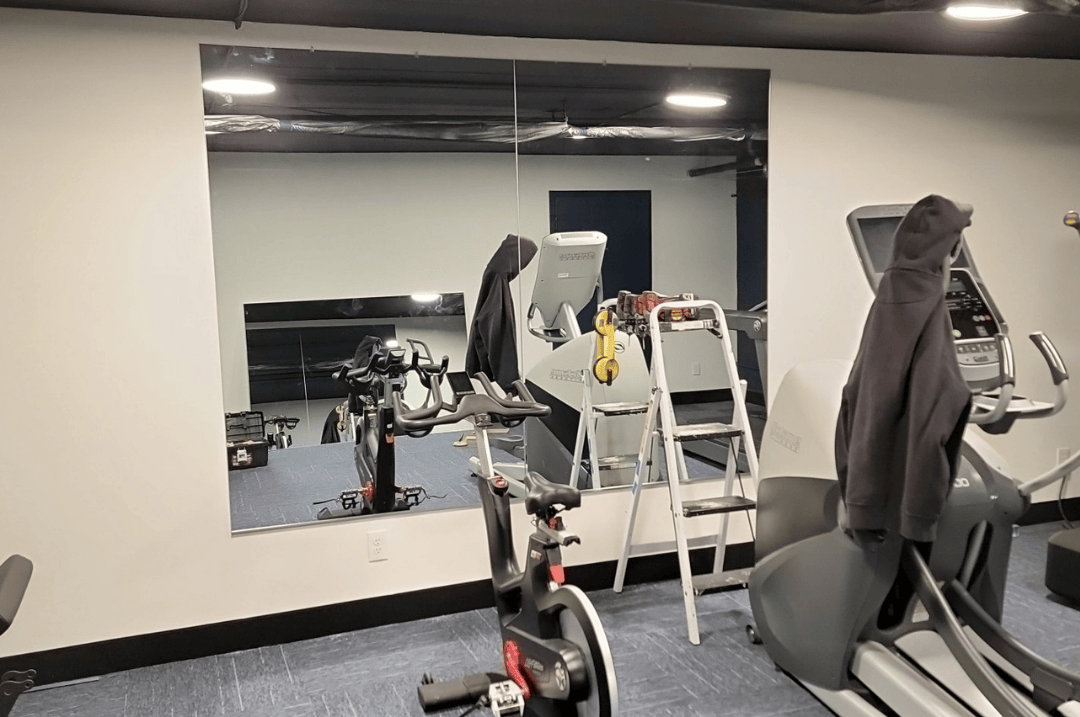 Hardware Store Mirrors vs Commercial Grade Gym Mirrors - Mirrors Delivered