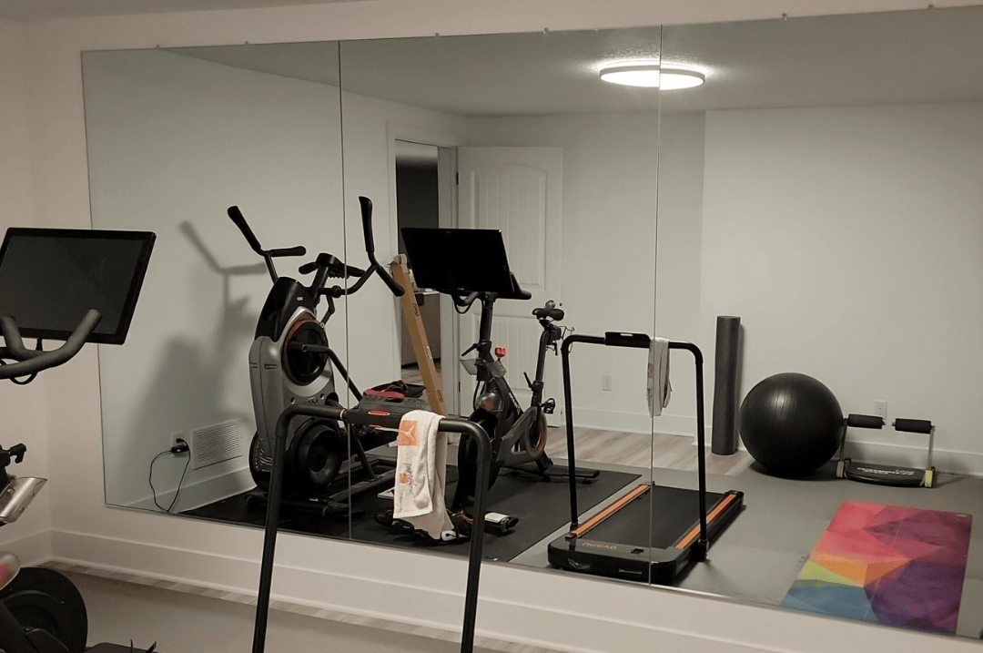 Home Gym Mirrors in Kansas City, MO - Mirrors Delivered