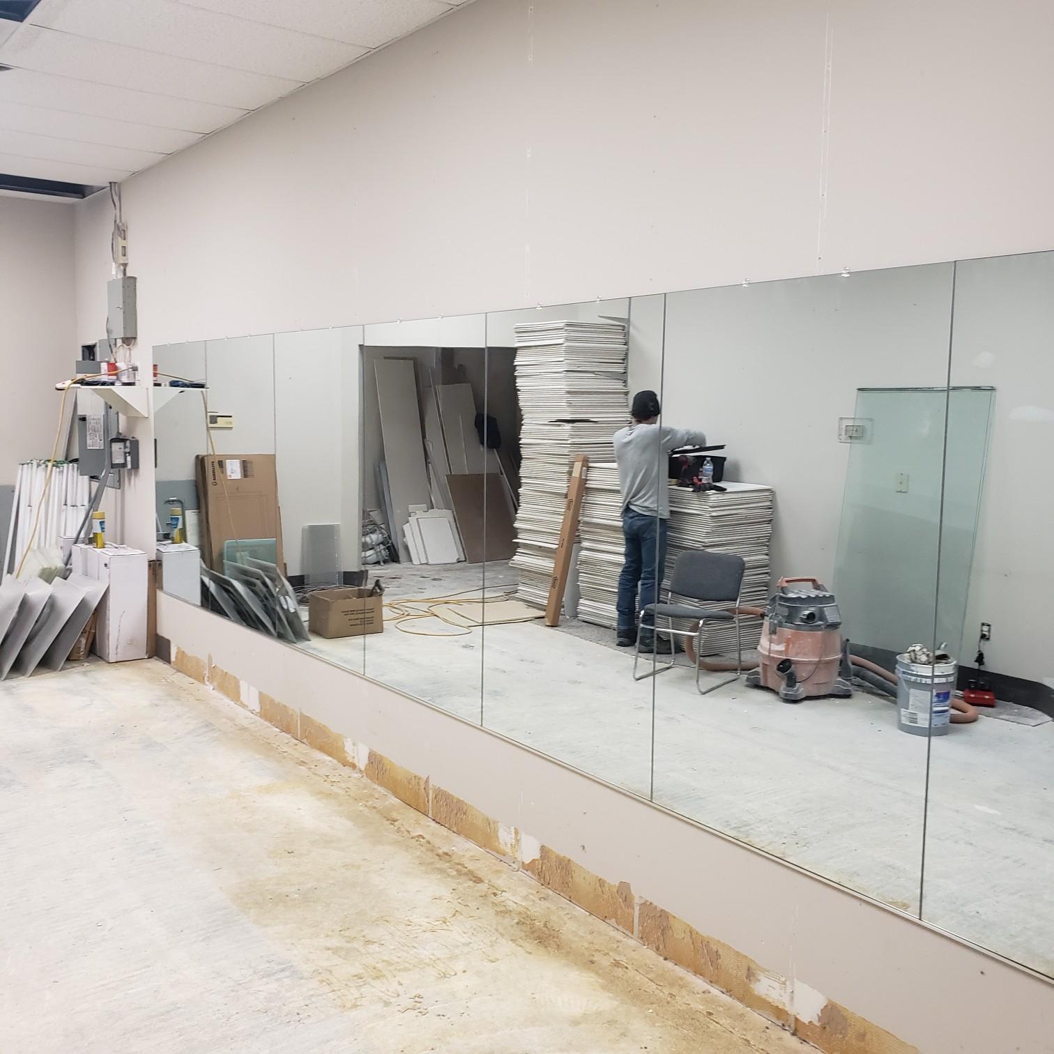 Benefits of Using Shatter Resistant Mirrors