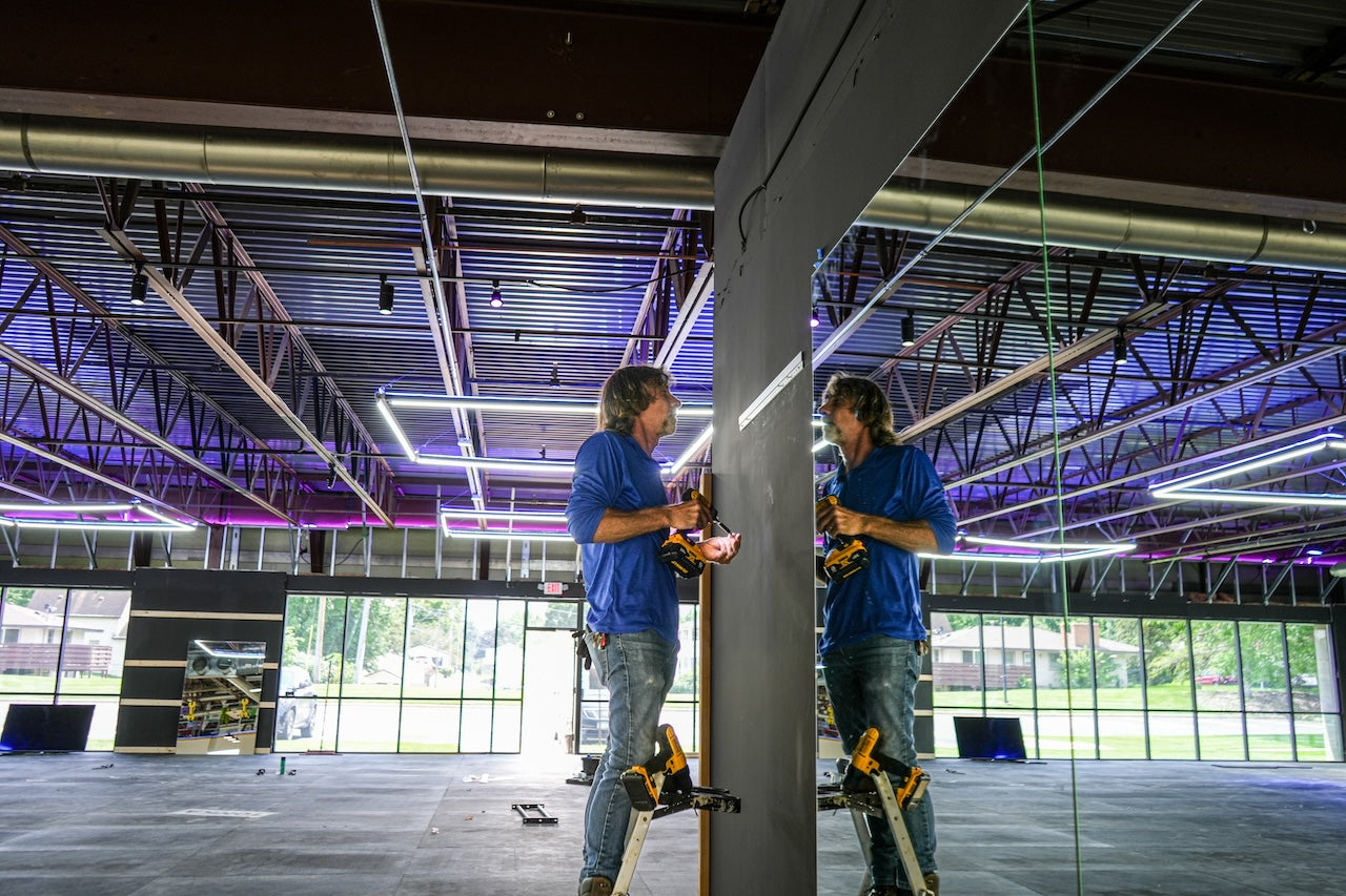 Top mirrors uses for homes and businesses in Minneapolis MN