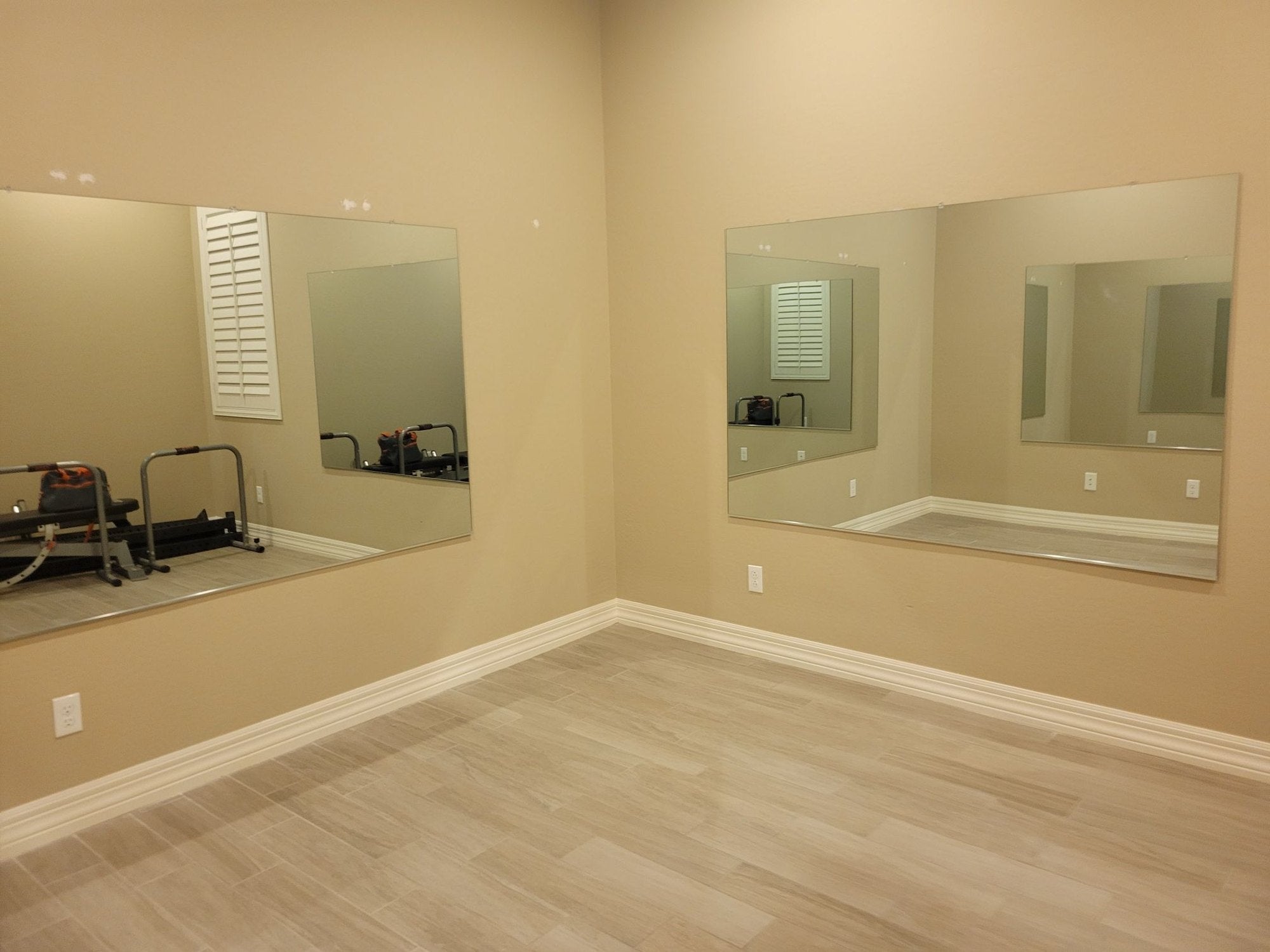 Custom Cut Mirrors in Omaha, NE